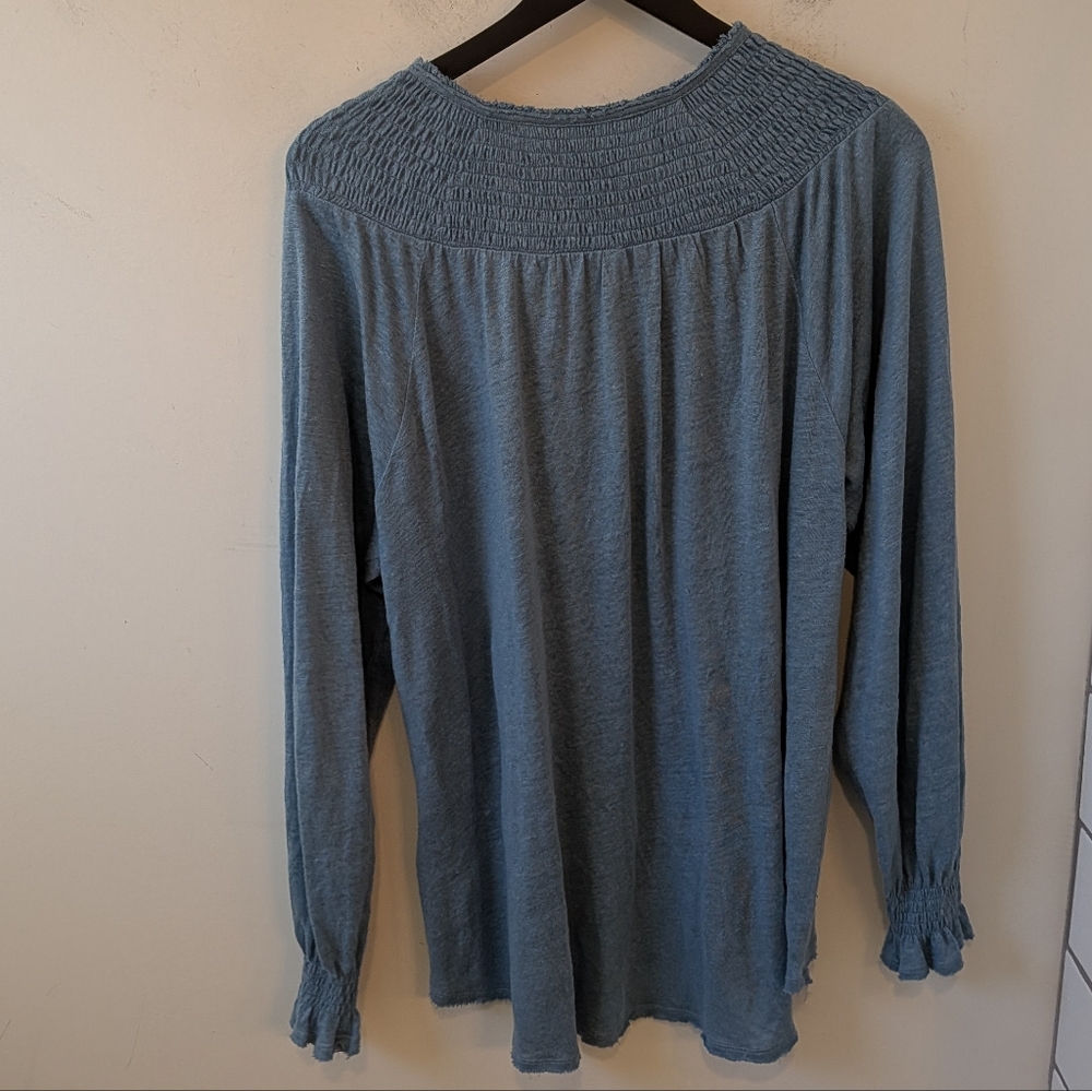 Sundance Women's Blue Linen Smocked Neck Beauty Days Long Sleeve Henley XL - Picture 6 of 8